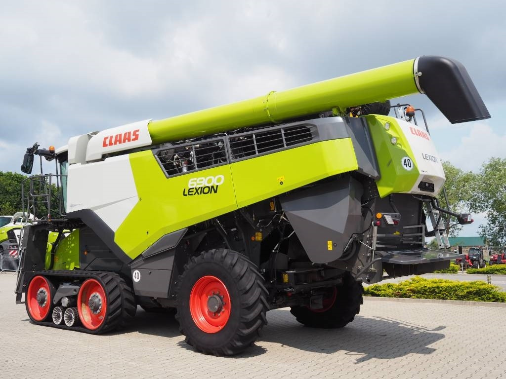Claas Lexion 6900TT + V770 - Pemanen gabungan: gambar 2 Claas Lexion 6900TT + V770 - Pemanen gabungan: gambar 2