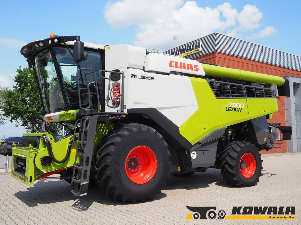 Claas Lexion 7500 + V930 - Pemanen gabungan: gambar 1 Claas Lexion 7500 + V930 - Pemanen gabungan: gambar 1