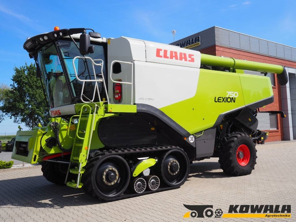 Claas Lexion 750TT + V900 - Pemanen gabungan: gambar 1 Claas Lexion 750TT + V900 - Pemanen gabungan: gambar 1