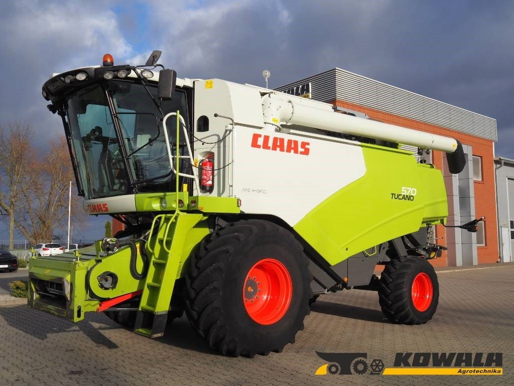 Claas Tucano 570 GPS + V770 - Pemanen gabungan: gambar 1 Claas Tucano 570 GPS + V770 - Pemanen gabungan: gambar 1