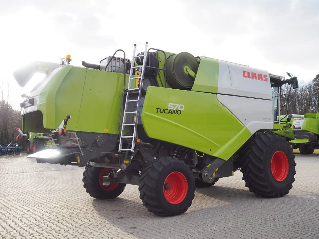 Claas Tucano 570 GPS + V770 - Pemanen gabungan: gambar 3 Claas Tucano 570 GPS + V770 - Pemanen gabungan: gambar 3