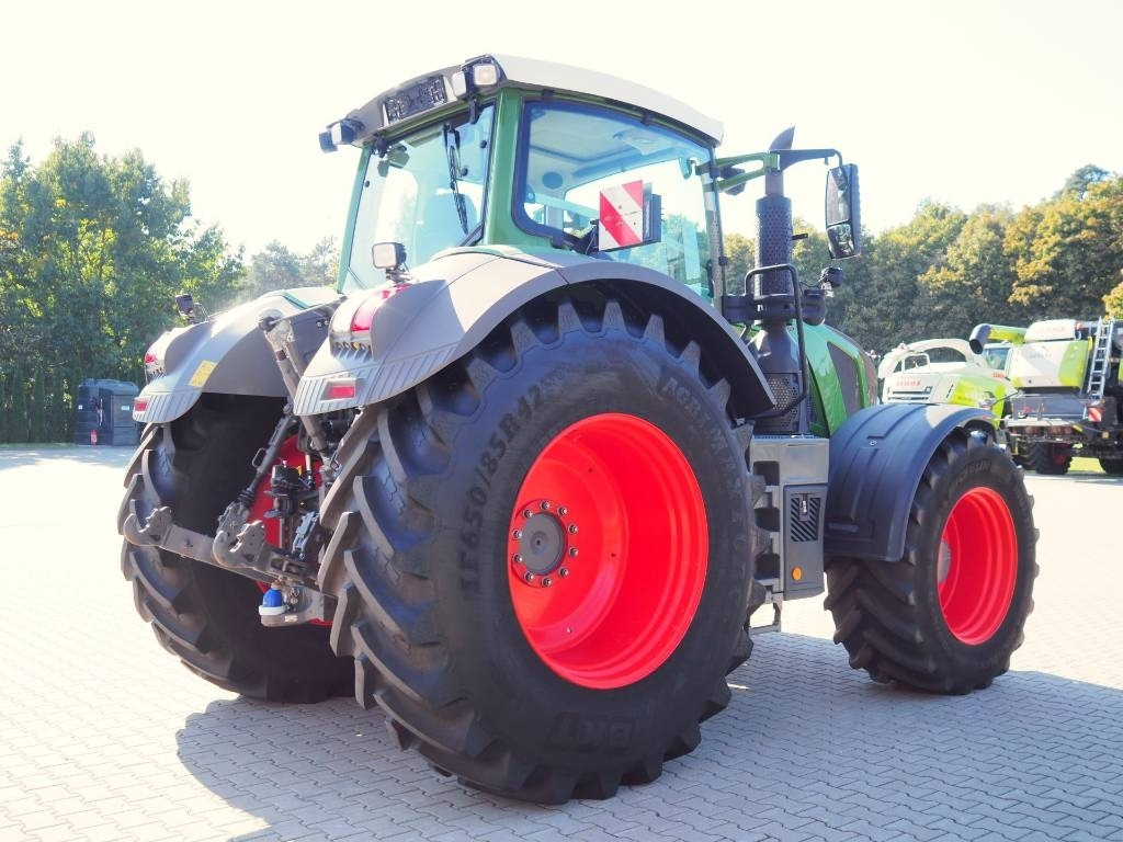 Fendt 824 Vario S4 ProfiPlus, GPS - Traktor: gambar 3 Fendt 824 Vario S4 ProfiPlus, GPS - Traktor: gambar 3
