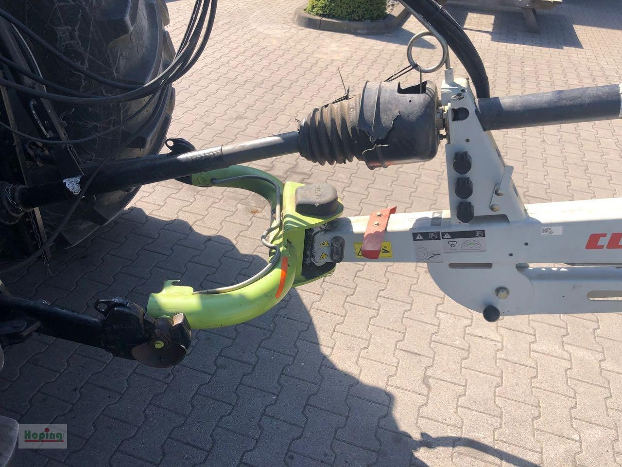 CLAAS LINER 2800 - Tedder/ Menyapu: gambar 4 CLAAS LINER 2800 - Tedder/ Menyapu: gambar 4