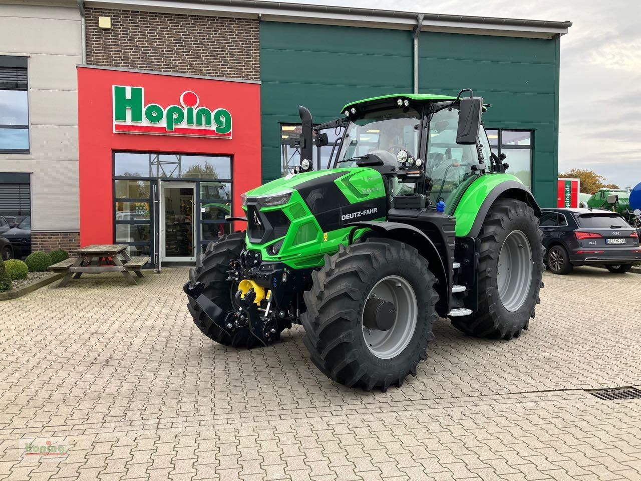 Deutz 6160.4 TTV - Traktor: gambar 1 Deutz 6160.4 TTV - Traktor: gambar 1