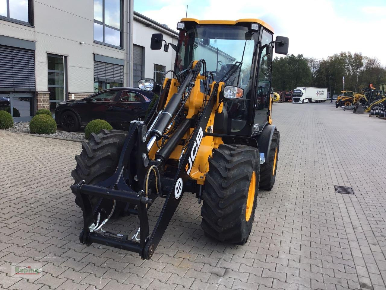 JCB 407 (35 km/h) - Wheel loader: gambar 2 JCB 407 (35 km/h) - Wheel loader: gambar 2