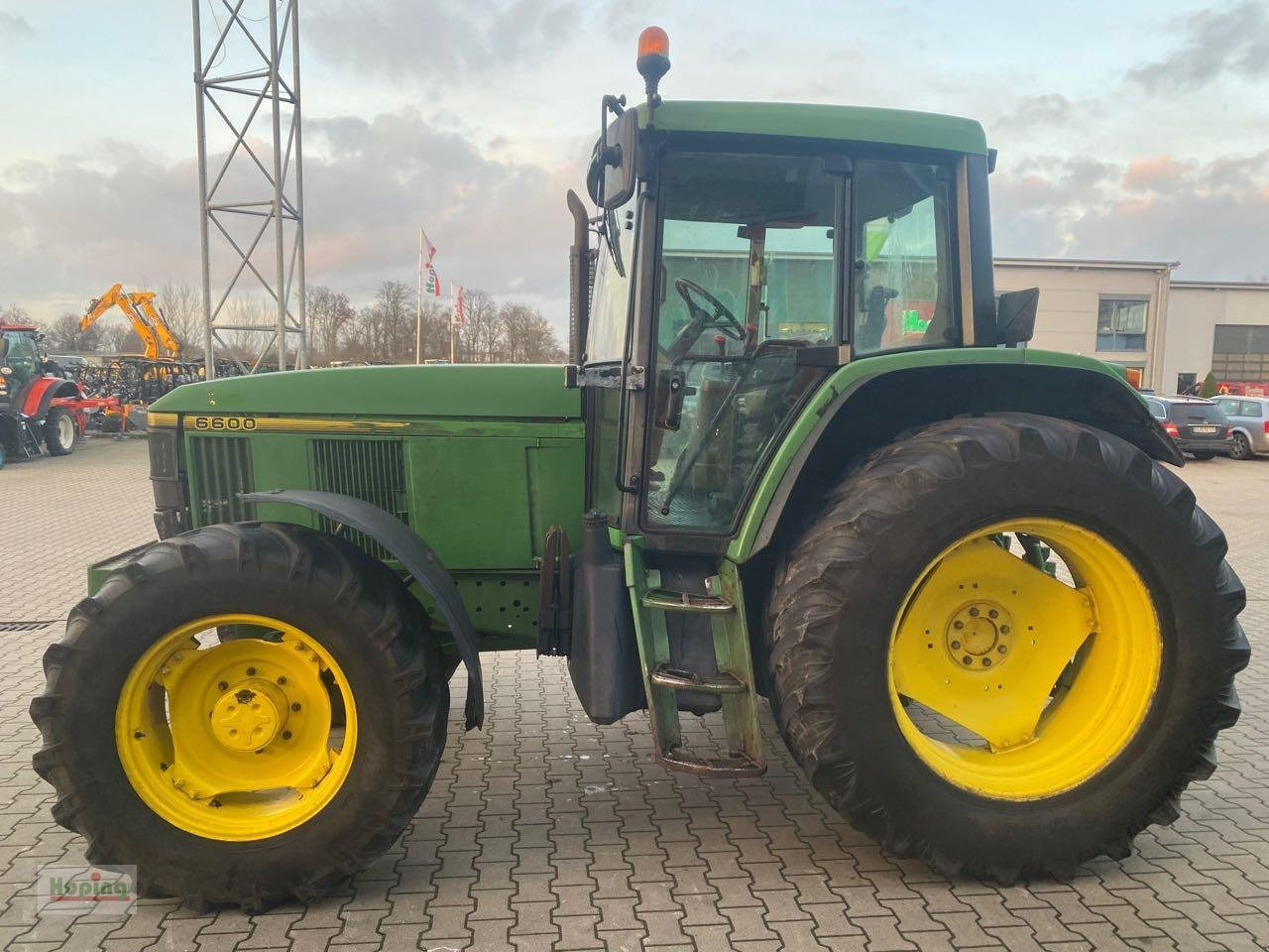 John Deere 6600 - Traktor: gambar 4 John Deere 6600 - Traktor: gambar 4