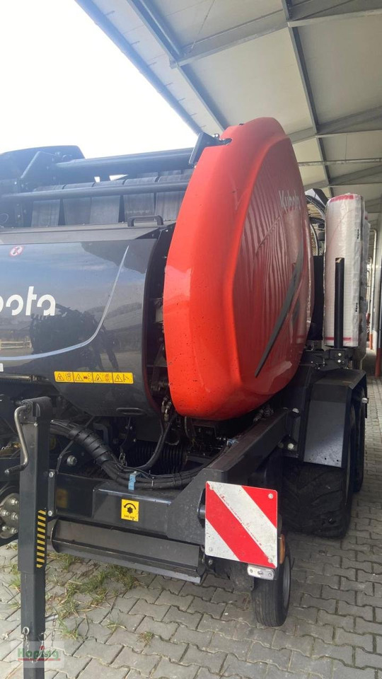 Kubota BV 5200 Plus - Baler bulat: gambar 5 Kubota BV 5200 Plus - Baler bulat: gambar 5