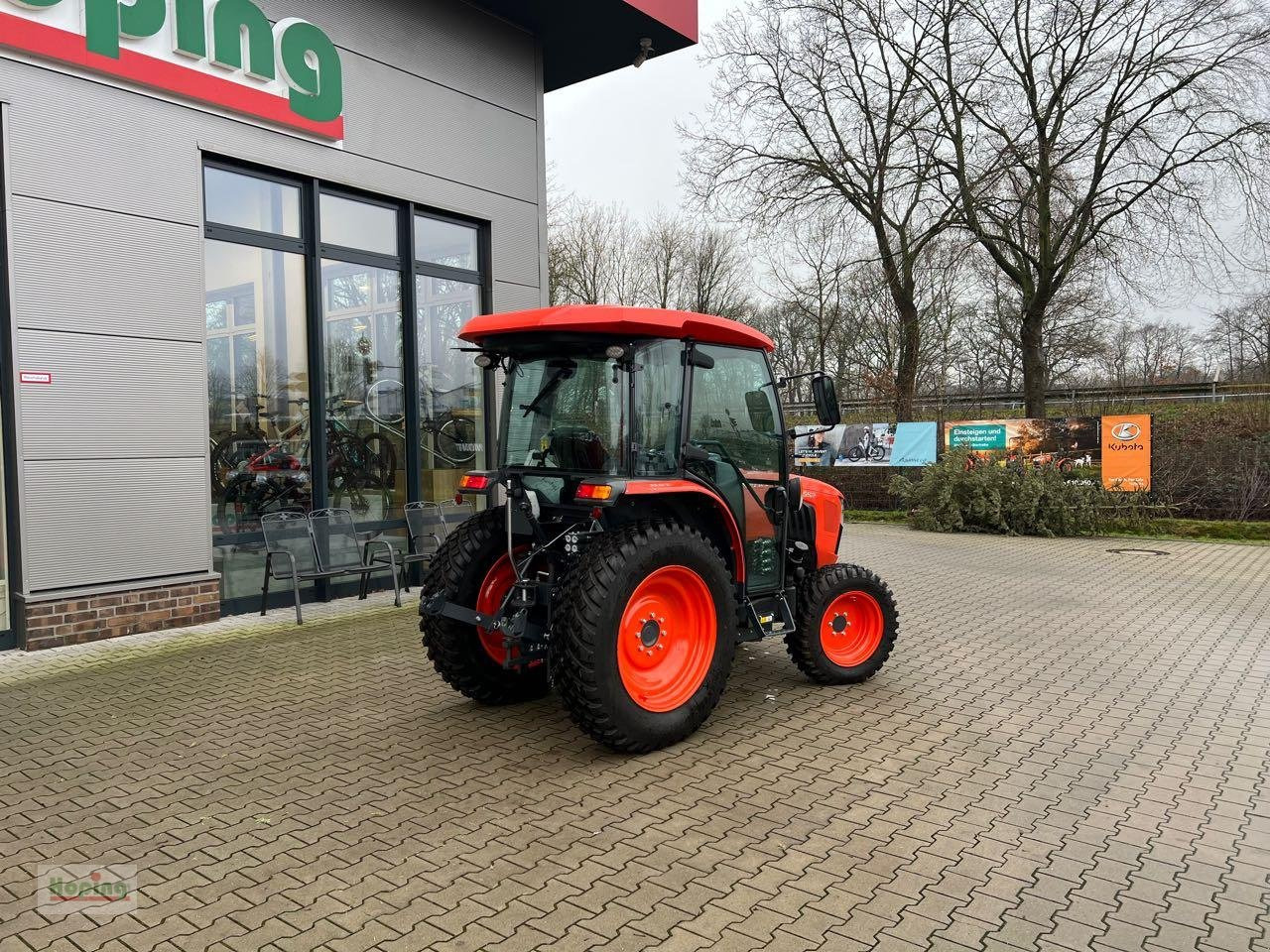 Kubota L2-552 DHC - Traktor kota: gambar 5 Kubota L2-552 DHC - Traktor kota: gambar 5