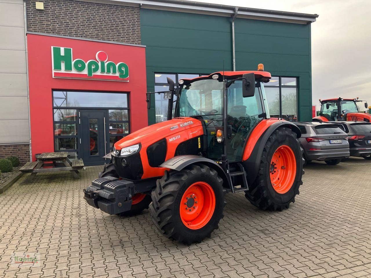 Kubota M5111 - Traktor: gambar 1 Kubota M5111 - Traktor: gambar 1