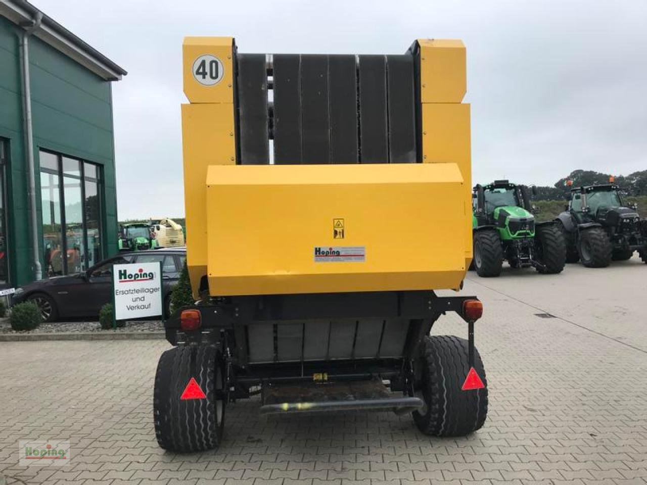 New Holland BR 750A - Baler bulat: gambar 4 New Holland BR 750A - Baler bulat: gambar 4