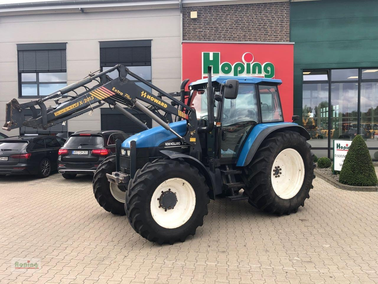 New Holland TSA 115 - Traktor: gambar 1 New Holland TSA 115 - Traktor: gambar 1