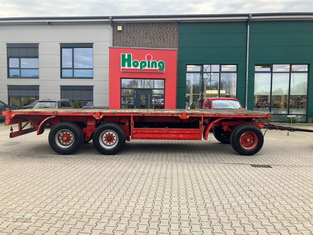 IWT Lübeck Plattformanhänger - Peralatan lainnya: gambar 2 IWT Lübeck Plattformanhänger - Peralatan lainnya: gambar 2