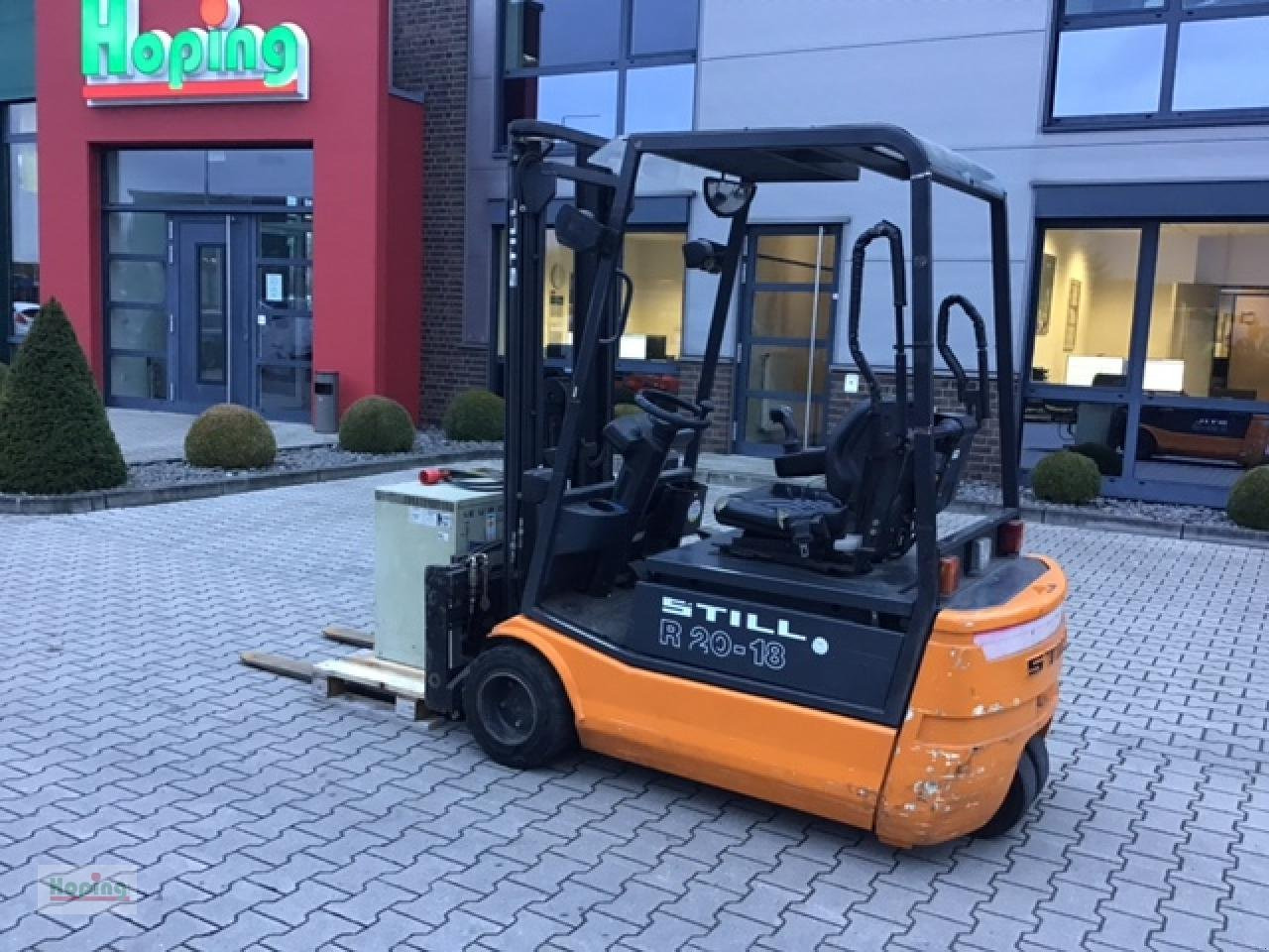 Still R20-18 - Forklift listrik: gambar 1 Still R20-18 - Forklift listrik: gambar 1