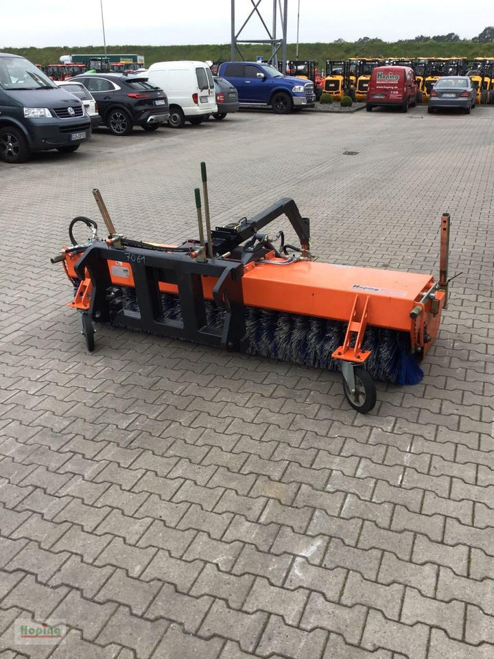 Tuchel Kehrmaschine Plus 59 - Sapu: gambar 3 Tuchel Kehrmaschine Plus 59 - Sapu: gambar 3