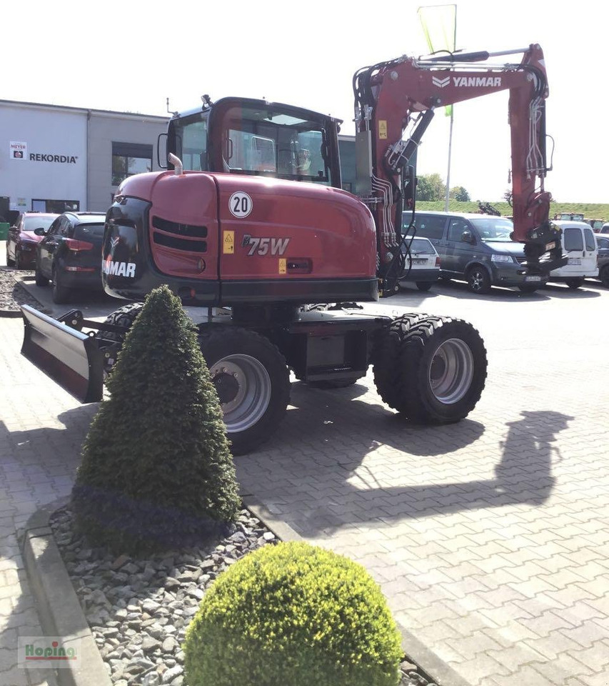 Yanmar B75W - Ekskavator roda: gambar 4 Yanmar B75W - Ekskavator roda: gambar 4