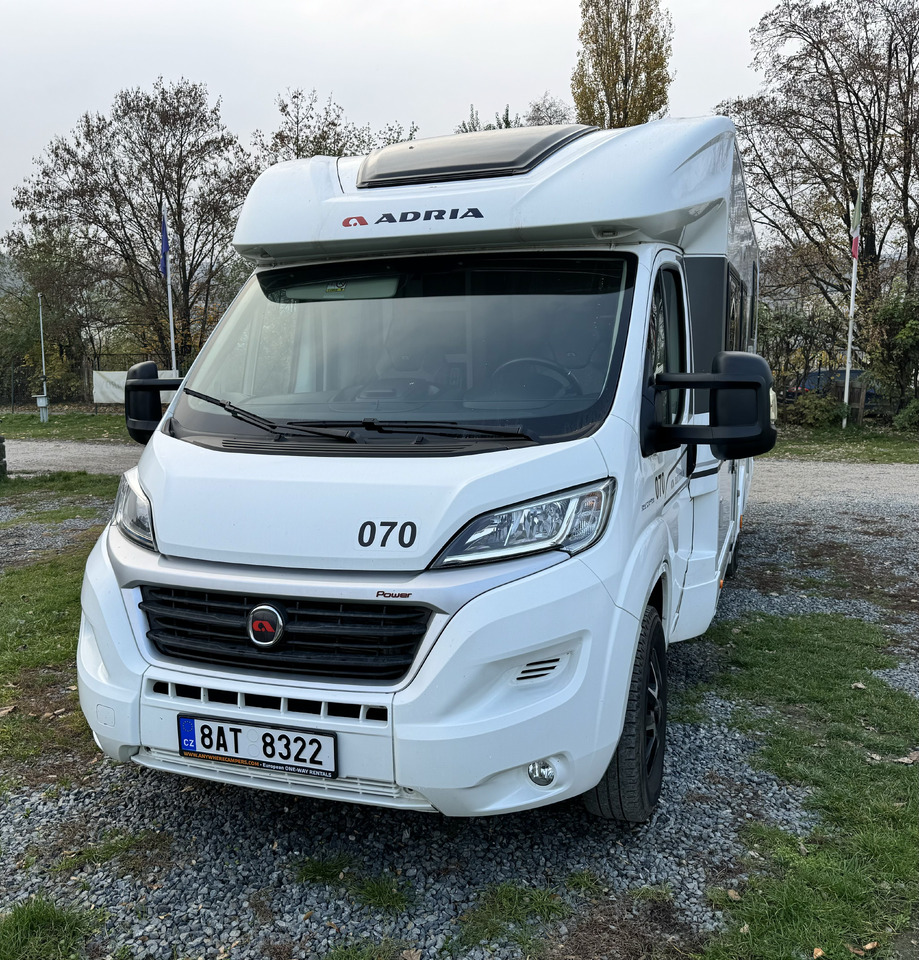 ADRIA Matrix 670 SL - Mobil rumah semi-terintegrasi: gambar 1 ADRIA Matrix 670 SL - Mobil rumah semi-terintegrasi: gambar 1