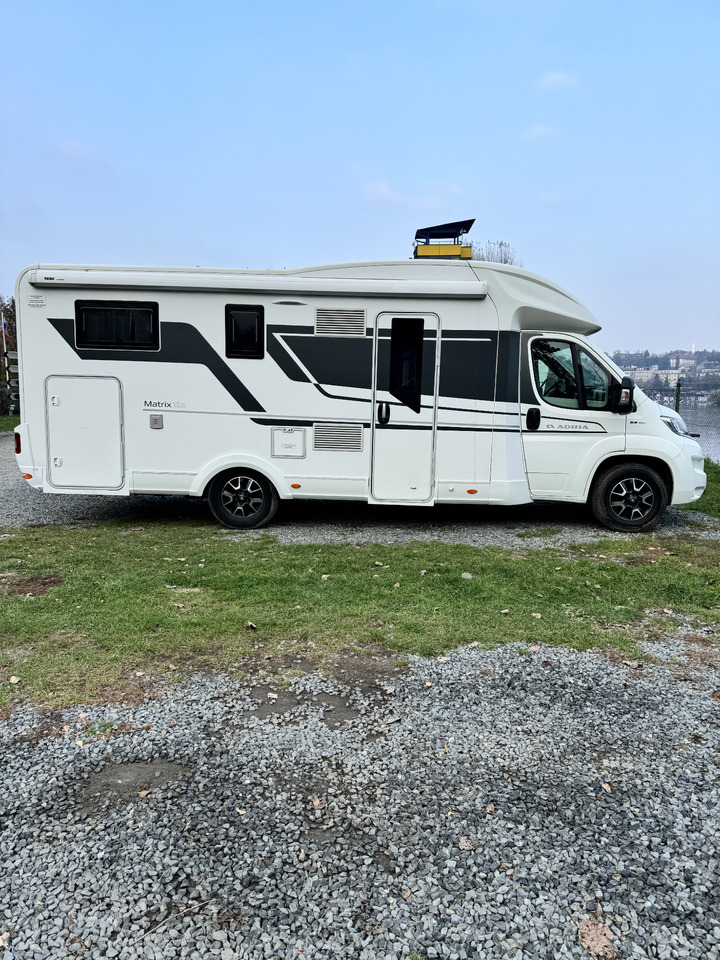 ADRIA Matrix 670 SL - Mobil rumah semi-terintegrasi: gambar 3 ADRIA Matrix 670 SL - Mobil rumah semi-terintegrasi: gambar 3