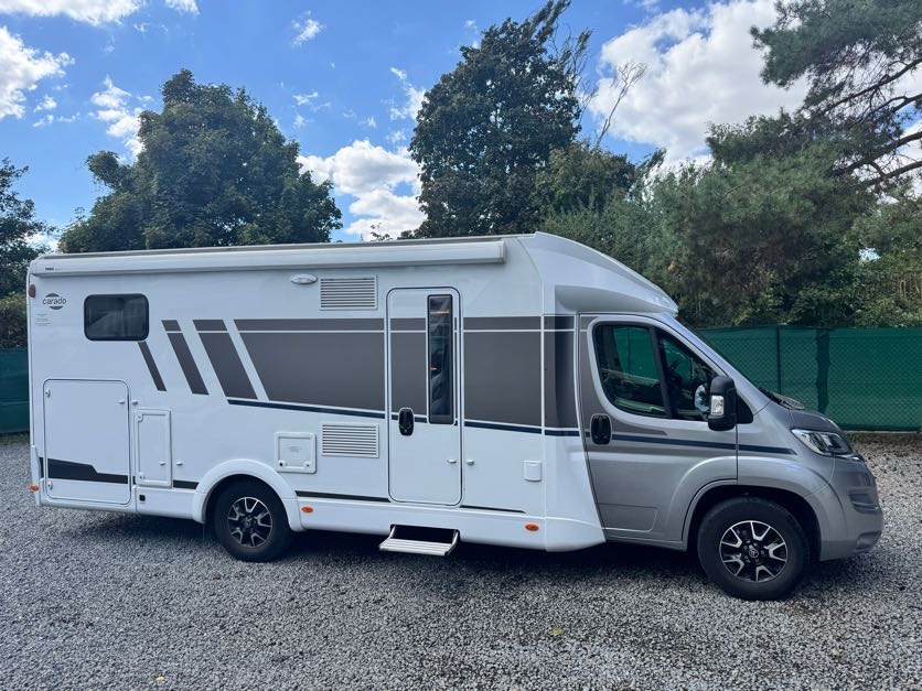 CARADO T447 PRO+ , camera, radio, awning, bike holder, LPG, ALU - Mobil rumah semi-terintegrasi: gambar 1 CARADO T447 PRO+ , camera, radio, awning, bike holder, LPG, ALU - Mobil rumah semi-terintegrasi: gambar 1