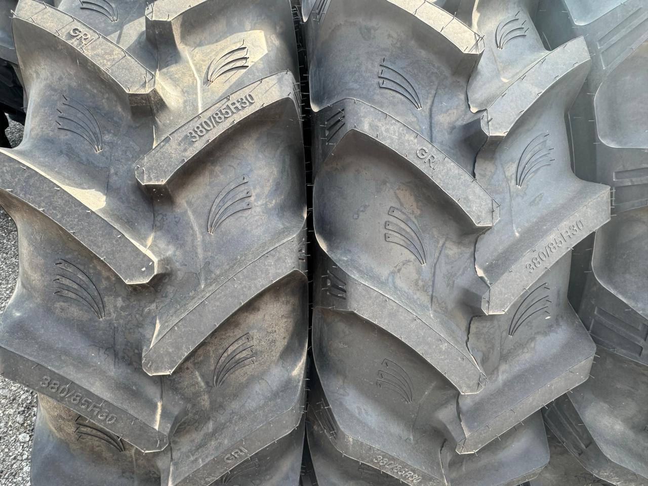 380/85R30 *GRI* - Ban: gambar 3 380/85R30 *GRI* - Ban: gambar 3