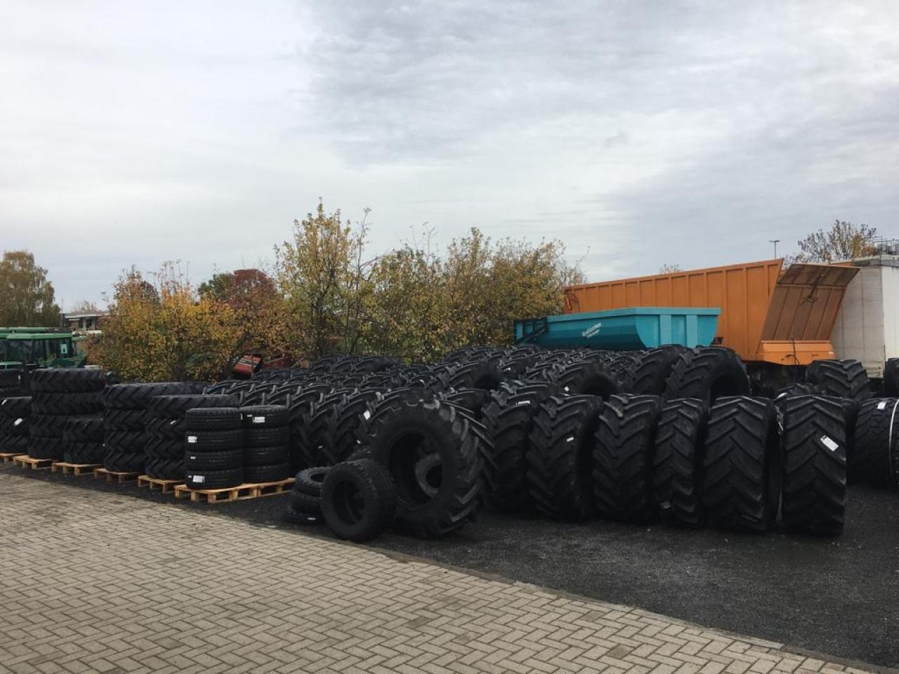 710/70R38 ***GRI*** - Ban: gambar 5 710/70R38 ***GRI*** - Ban: gambar 5