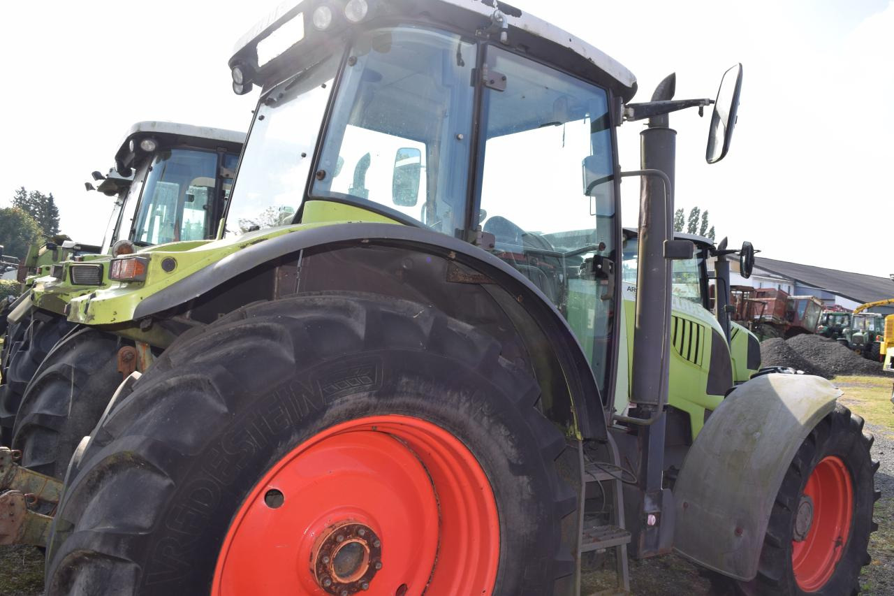 CLAAS Ares 697 ATZ - Traktor: gambar 3 CLAAS Ares 697 ATZ - Traktor: gambar 3