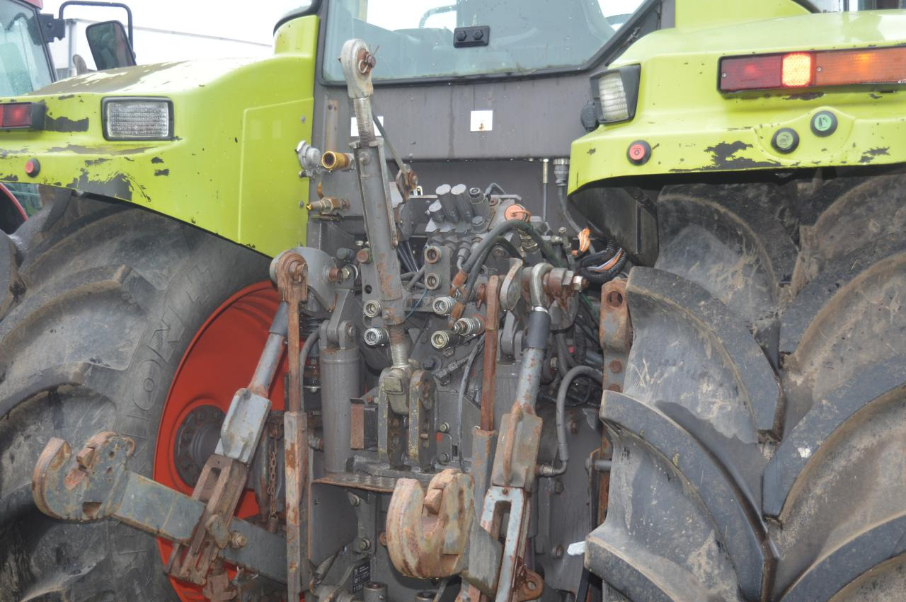 CLAAS Ares 697 ATZ - Traktor: gambar 3 CLAAS Ares 697 ATZ - Traktor: gambar 3