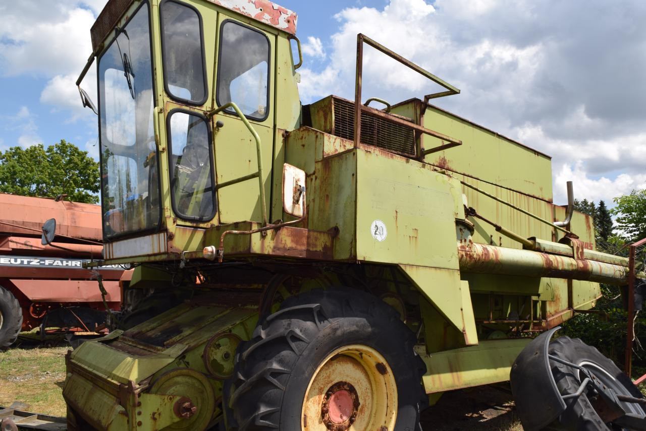CLAAS Dominator 80 - Pemanen gabungan: gambar 1 CLAAS Dominator 80 - Pemanen gabungan: gambar 1