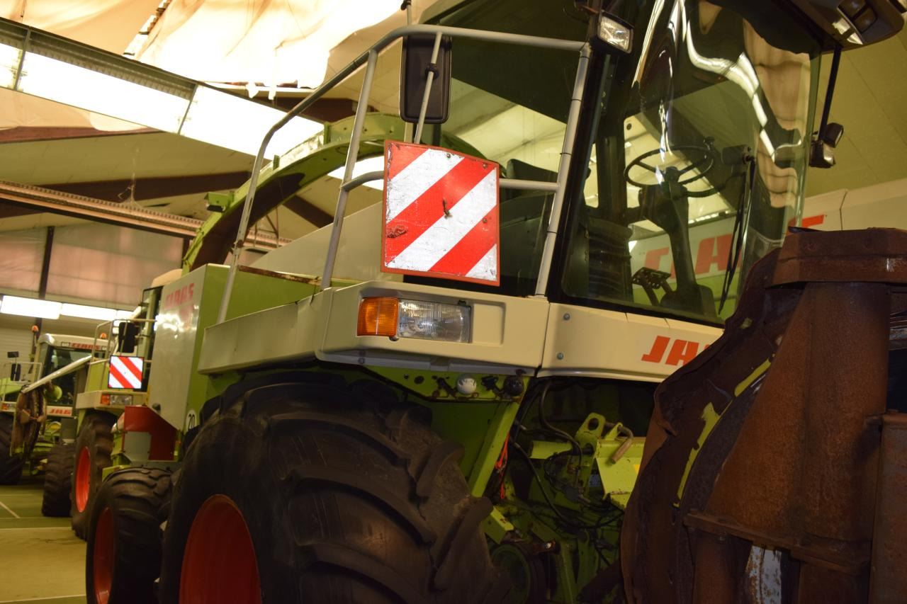 CLAAS Jaguar 860 - Pemanen hijauan: gambar 3 CLAAS Jaguar 860 - Pemanen hijauan: gambar 3