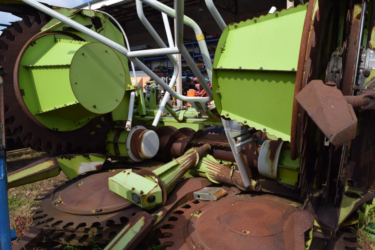 CLAAS RU 600 - Sundulan jagung: gambar 5 CLAAS RU 600 - Sundulan jagung: gambar 5