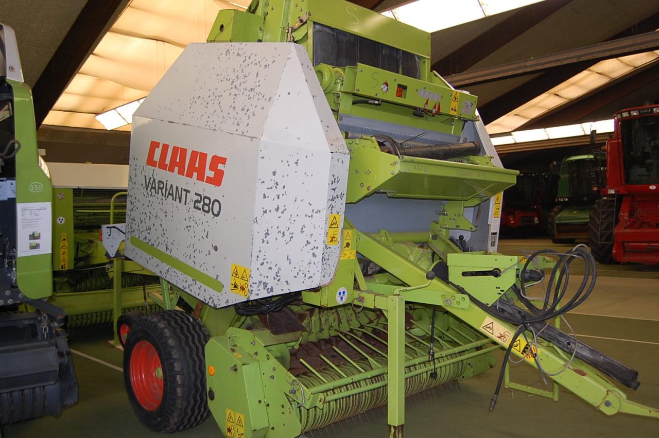 CLAAS Variant 280 - Baler bulat: gambar 2 CLAAS Variant 280 - Baler bulat: gambar 2