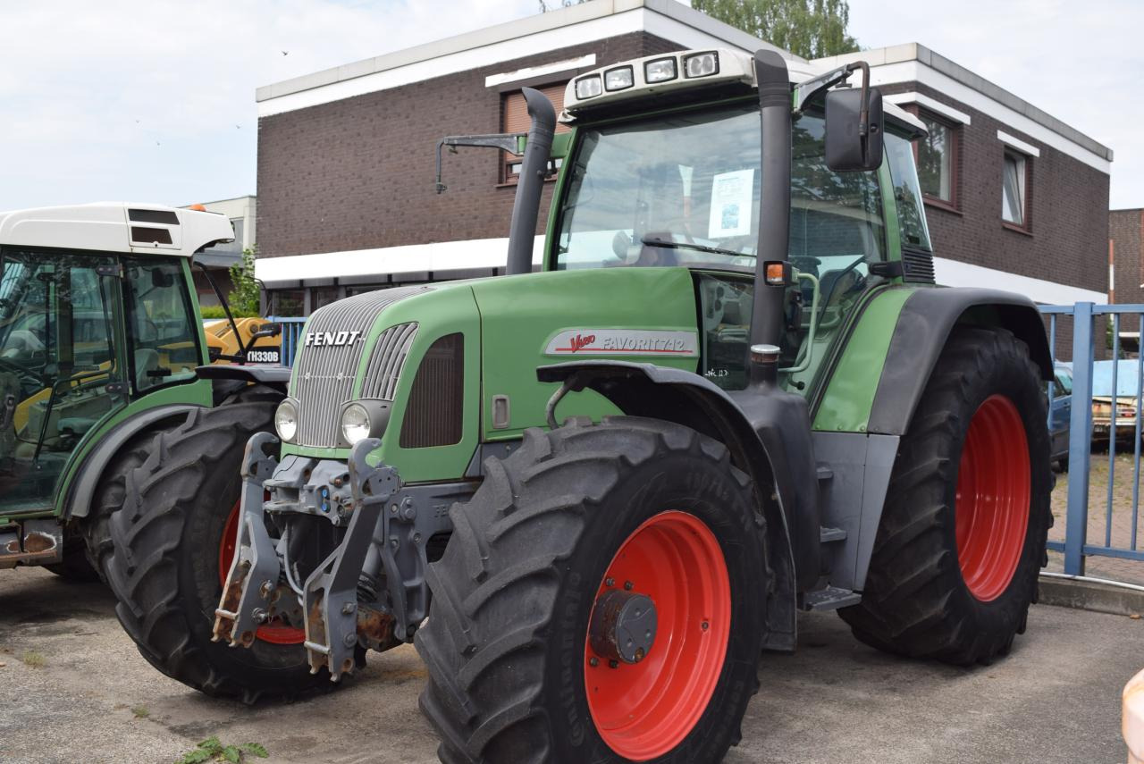 Fendt 712 Vario - Traktor: gambar 1 Fendt 712 Vario - Traktor: gambar 1