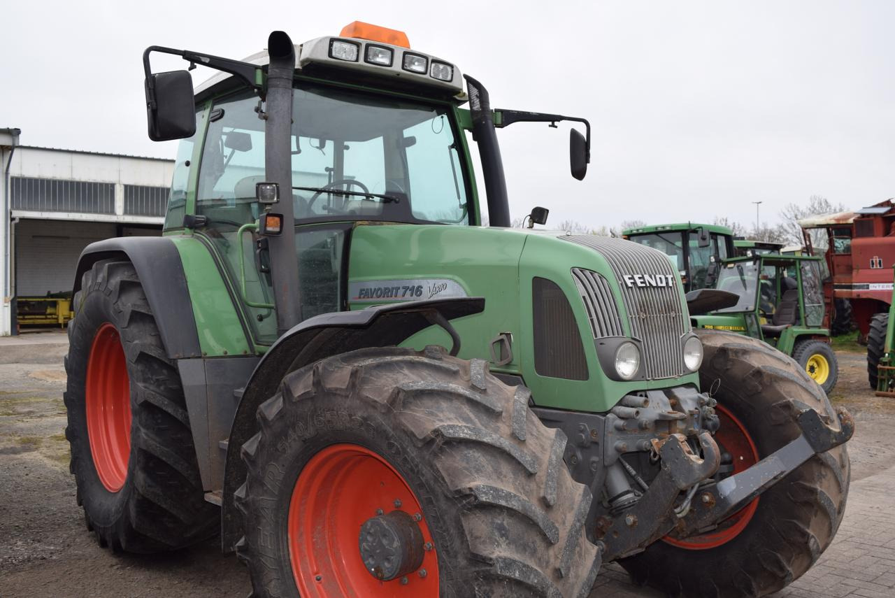Fendt 716 Vario - Traktor: gambar 2 Fendt 716 Vario - Traktor: gambar 2