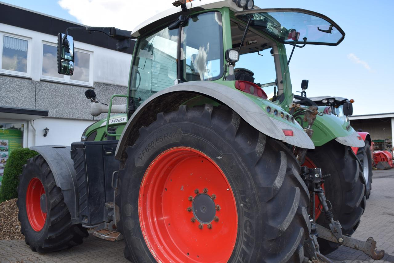 Fendt 724 Vario TMS SCR ProfiPlus - Traktor: gambar 4 Fendt 724 Vario TMS SCR ProfiPlus - Traktor: gambar 4