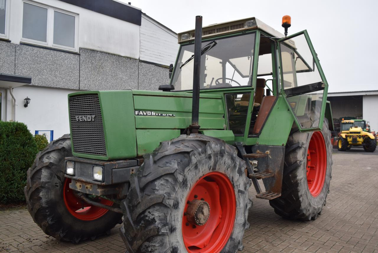 Fendt Favorit 614 LS Turbomatik - Traktor: gambar 2 Fendt Favorit 614 LS Turbomatik - Traktor: gambar 2