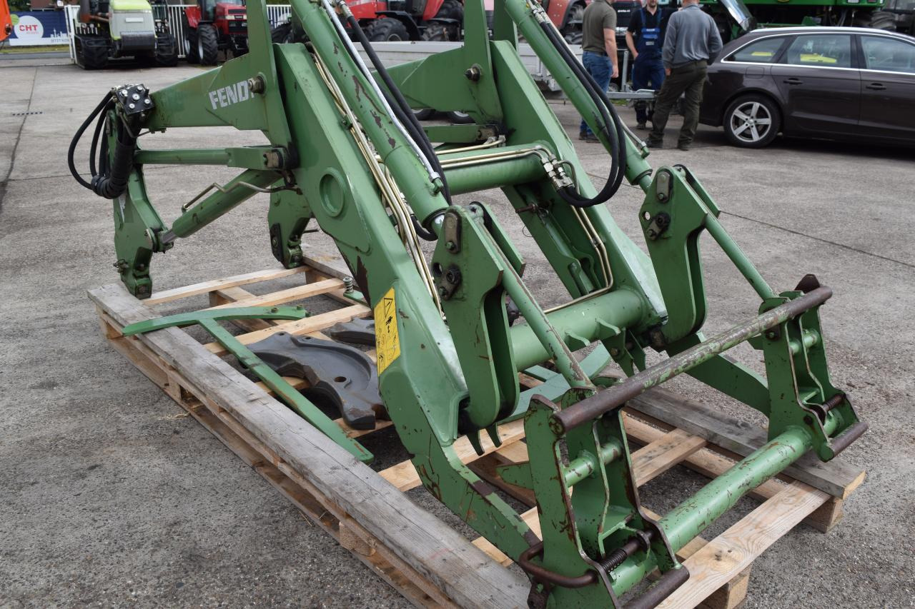 Fendt Frontlader für Serie 400 - Pemuat depan untuk traktor: gambar 5 Fendt Frontlader für Serie 400 - Pemuat depan untuk traktor: gambar 5