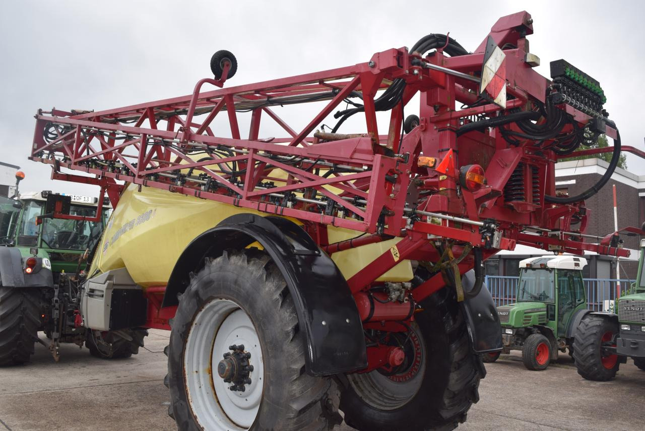Hardi Commander 6600 i - Penyemprot tertinggal: gambar 3 Hardi Commander 6600 i - Penyemprot tertinggal: gambar 3