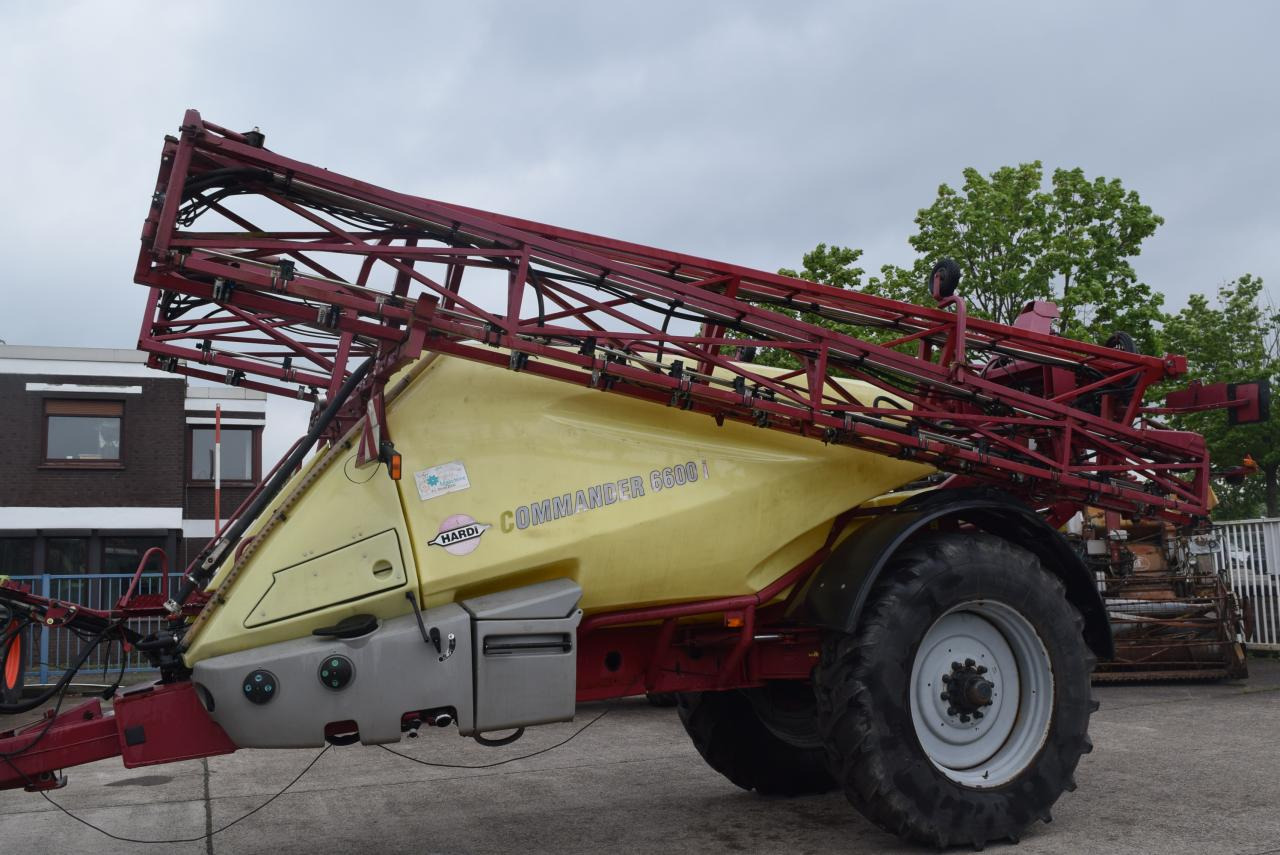 Hardi Commander 6600 i - Penyemprot tertinggal: gambar 2 Hardi Commander 6600 i - Penyemprot tertinggal: gambar 2