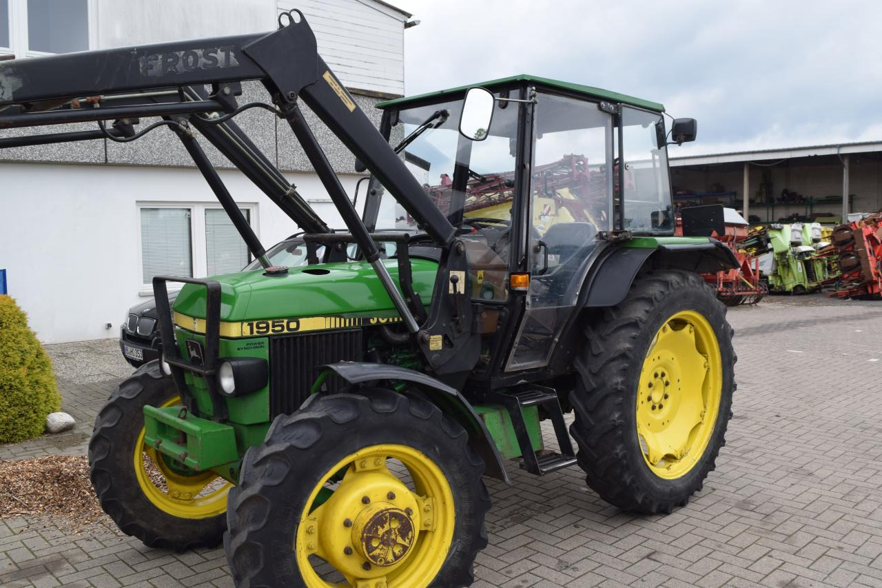 John Deere 1950 - Traktor: gambar 1 John Deere 1950 - Traktor: gambar 1
