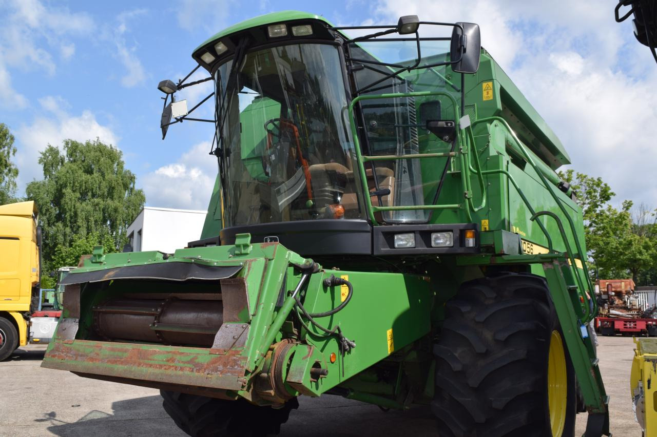 John Deere 2056 - Pemanen gabungan: gambar 3 John Deere 2056 - Pemanen gabungan: gambar 3