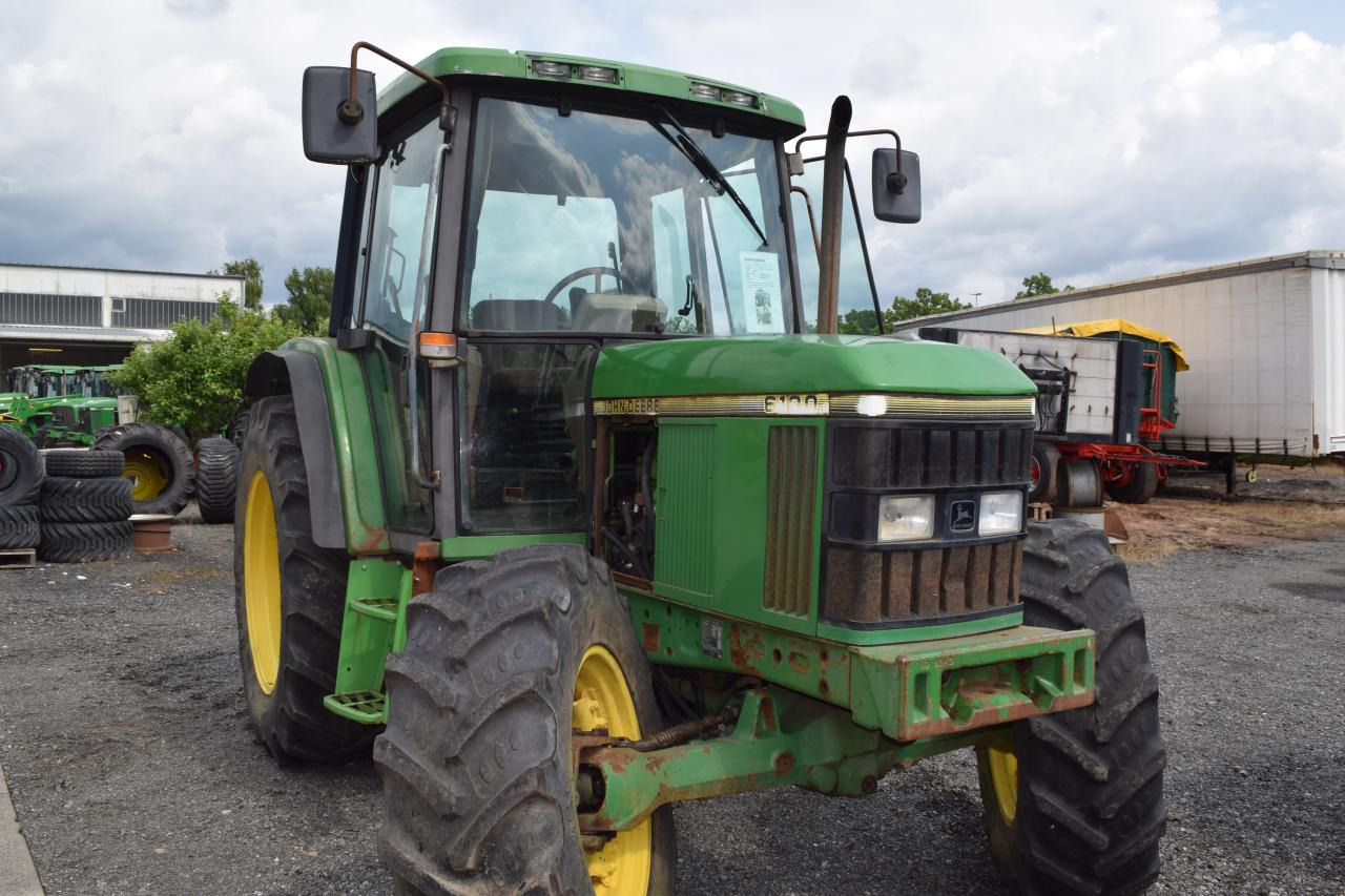 John Deere 6100 - Traktor: gambar 4 John Deere 6100 - Traktor: gambar 4