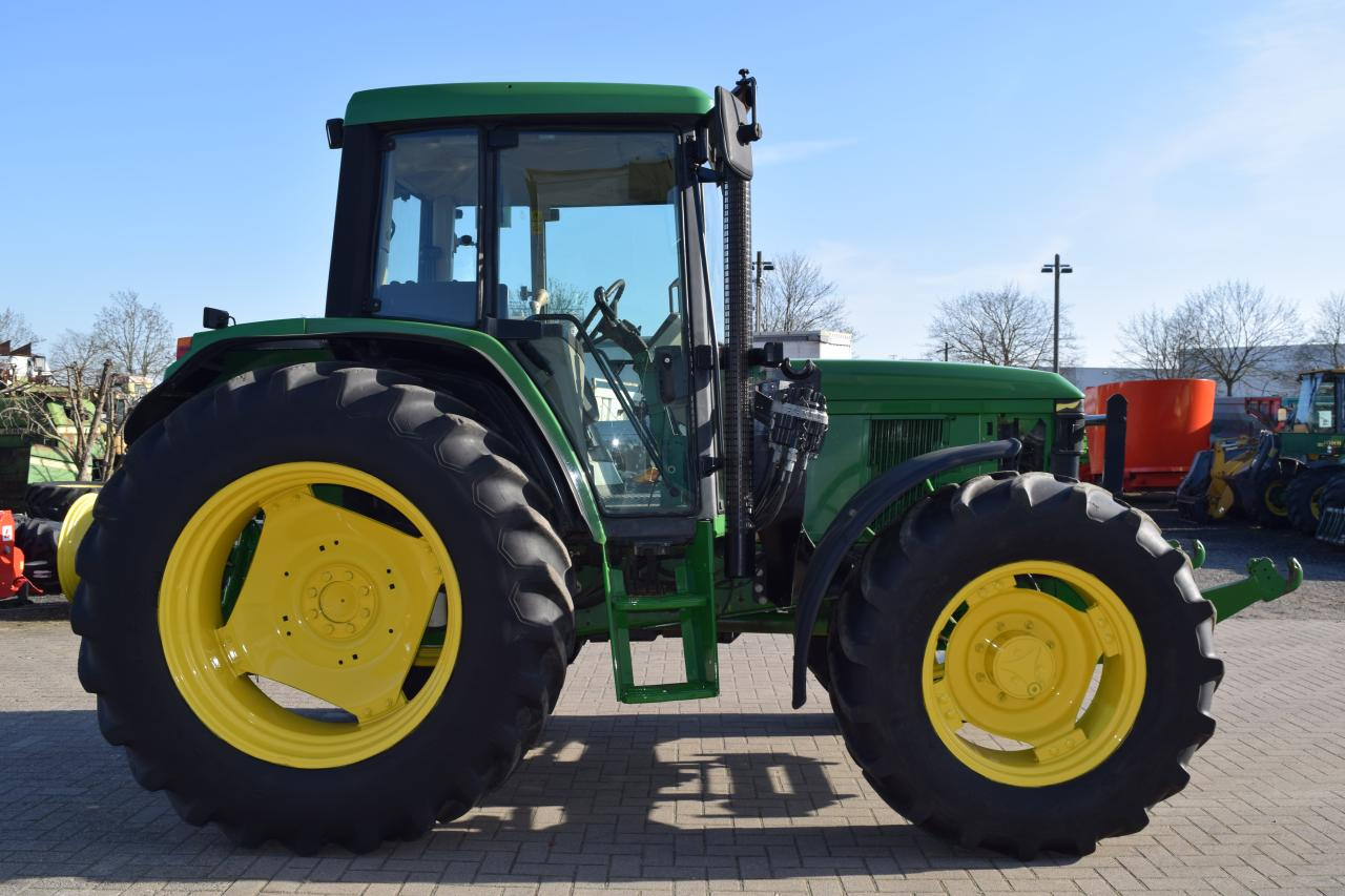 John Deere 6410 - Traktor: gambar 4 John Deere 6410 - Traktor: gambar 4