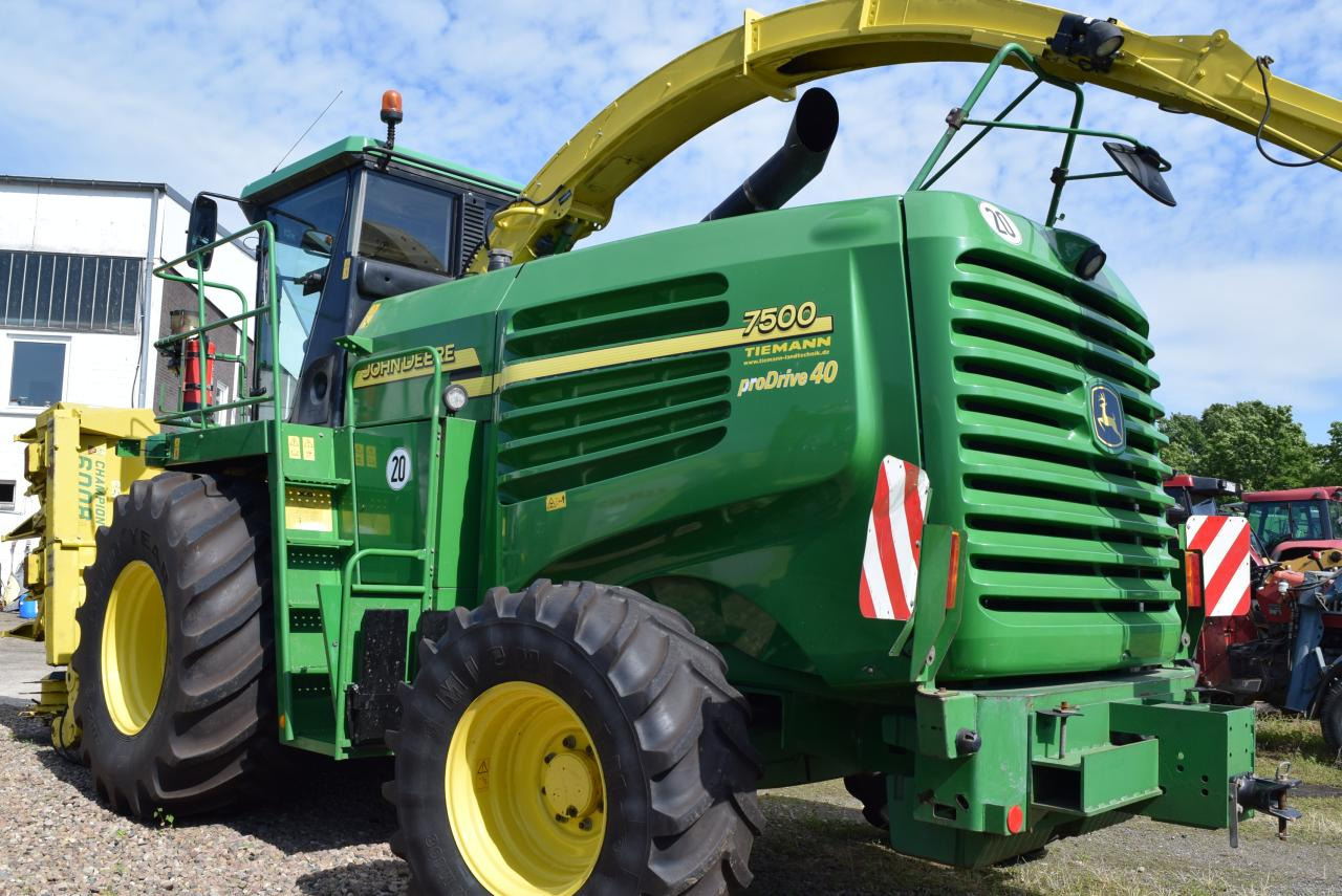 John Deere 7400 - Pemanen hijauan: gambar 3 John Deere 7400 - Pemanen hijauan: gambar 3