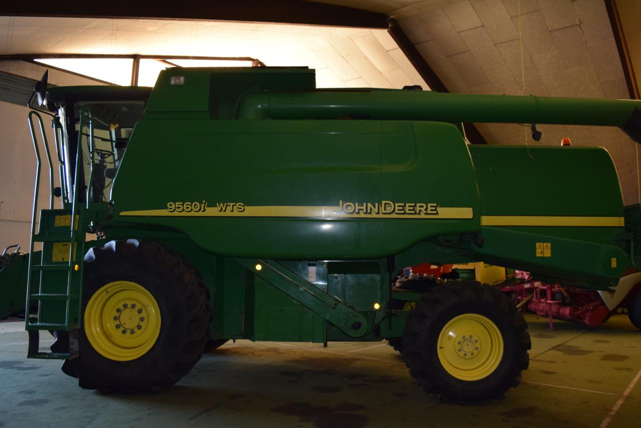 John Deere 9560 i WTS - Pemanen gabungan: gambar 1 John Deere 9560 i WTS - Pemanen gabungan: gambar 1