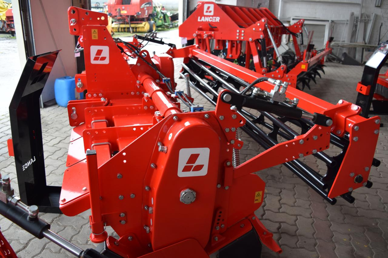 Lancer Maximo Bold 300 - Penggarap kebun: gambar 3 Lancer Maximo Bold 300 - Penggarap kebun: gambar 3