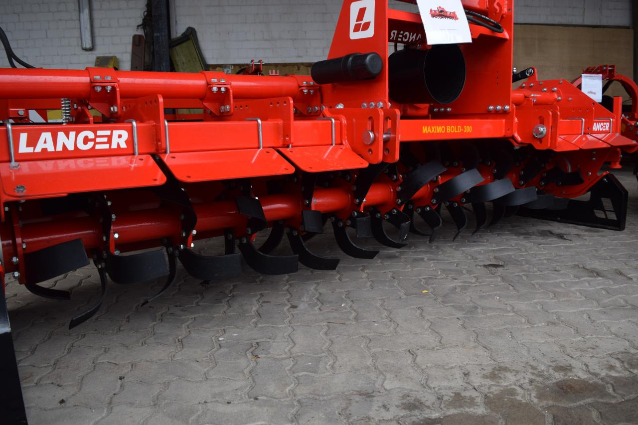 Lancer Maximo Bold 300 - Penggarap kebun: gambar 4 Lancer Maximo Bold 300 - Penggarap kebun: gambar 4