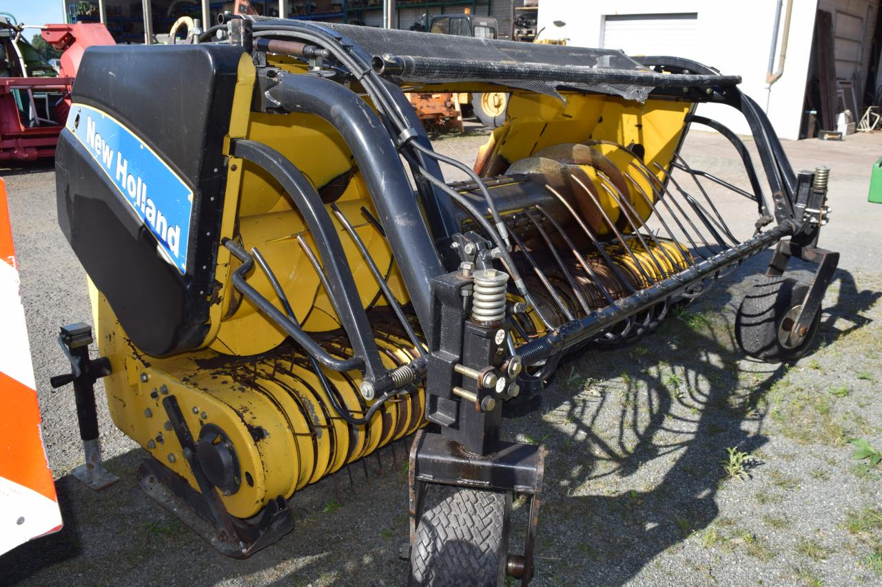 New Holland 273 *Pick Up* - Lampiran pemanen pakan ternak: gambar 2 New Holland 273 *Pick Up* - Lampiran pemanen pakan ternak: gambar 2
