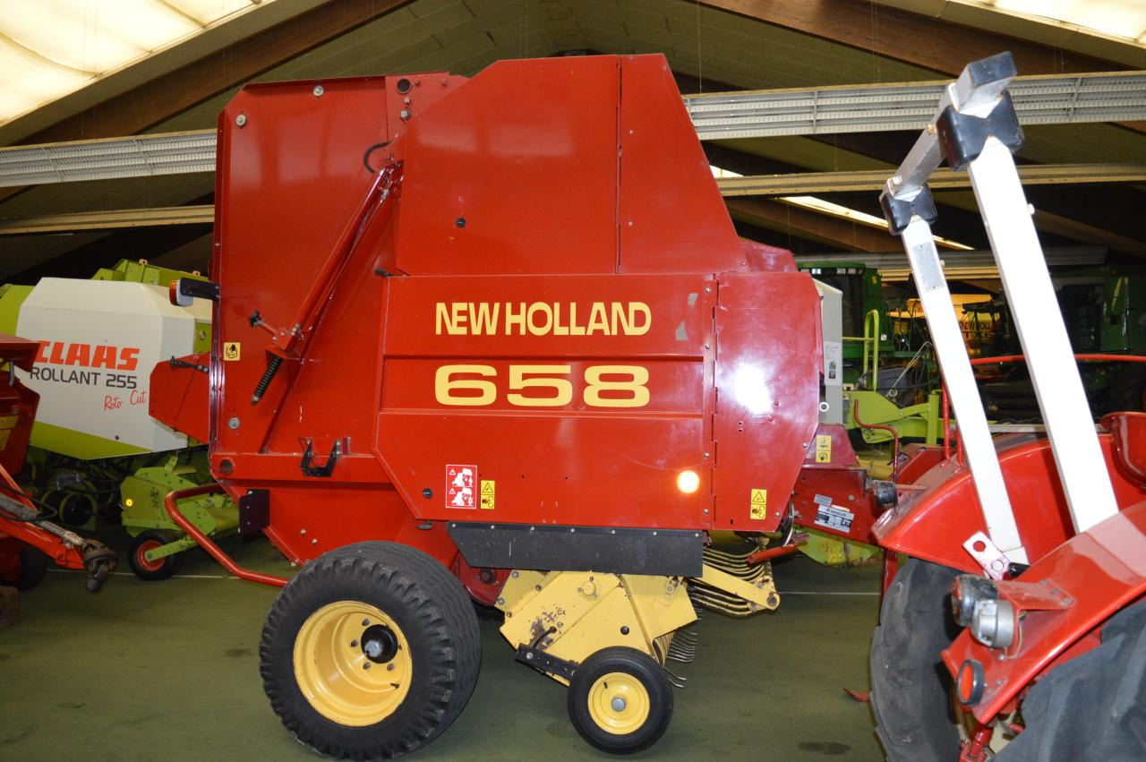 New Holland 658 - Baler bulat: gambar 1 New Holland 658 - Baler bulat: gambar 1