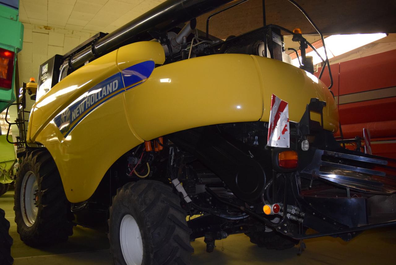 New Holland CR 9090 Elevation - Pemanen gabungan: gambar 5 New Holland CR 9090 Elevation - Pemanen gabungan: gambar 5
