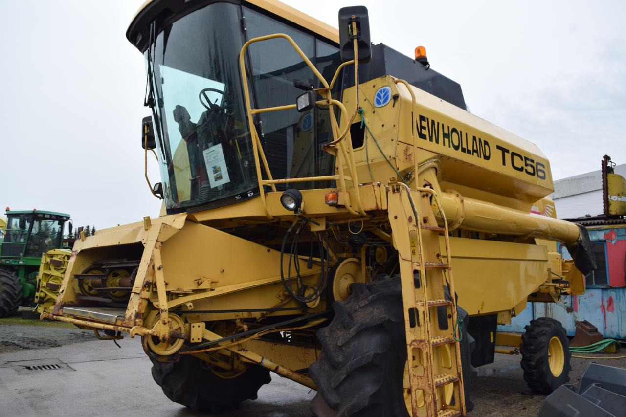 New Holland TC 56 - Pemanen gabungan: gambar 2 New Holland TC 56 - Pemanen gabungan: gambar 2