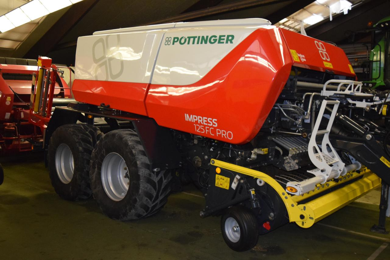 Pöttinger Impress 125 FC Pro *Press-Wickelkombinationen* - Baler bulat: gambar 1 Pöttinger Impress 125 FC Pro *Press-Wickelkombinationen* - Baler bulat: gambar 1
